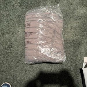 NIB REEBOK SQUARE XXL PUFFRR LIGHTWEIGHT JACKET (GREU / NOT BLACK!) NIB